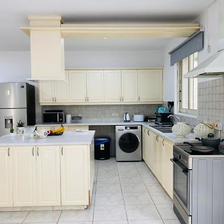 Gaia - 4 Bedroom House In Larnaca Exterior foto