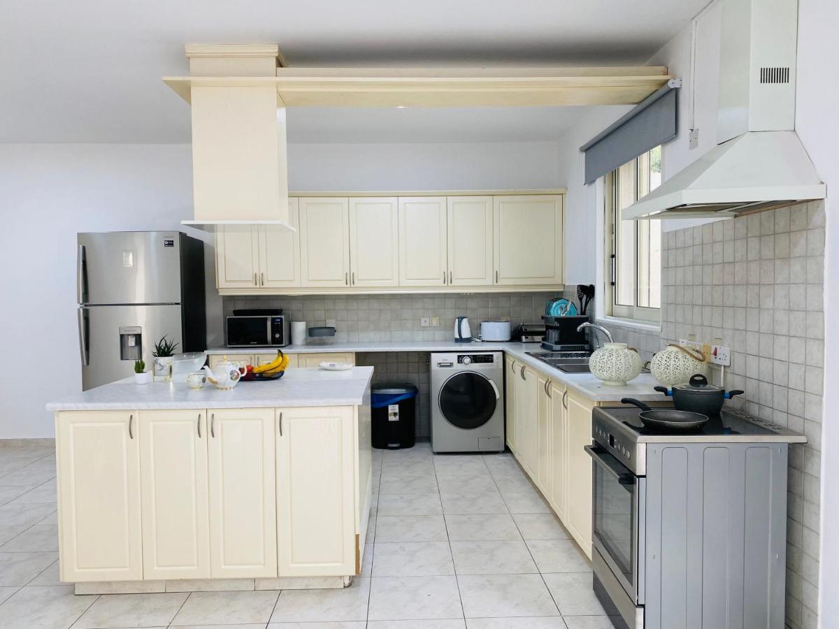 Gaia - 4 Bedroom House In Larnaca Exterior foto